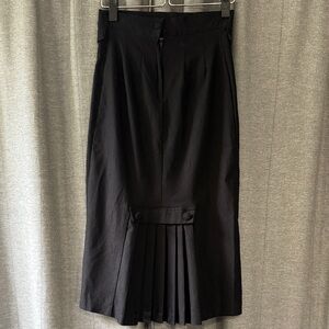 ✨SOLD✨Stop Staring Black Midi Skirt with Pleats